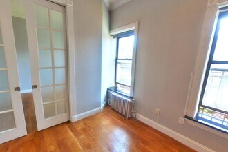 232 Elizabeth St in New York, NY - Building Photo - Building Photo