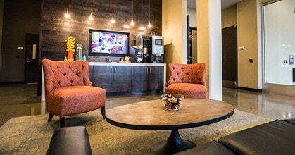 WaHu Apartments in Minneapolis, MN - Foto de edificio - Building Photo