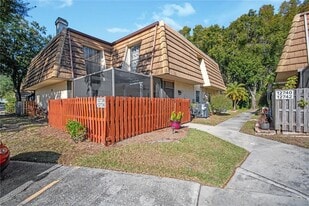 12738 Wood Trail Blvd in Tampa, FL - Building Photo