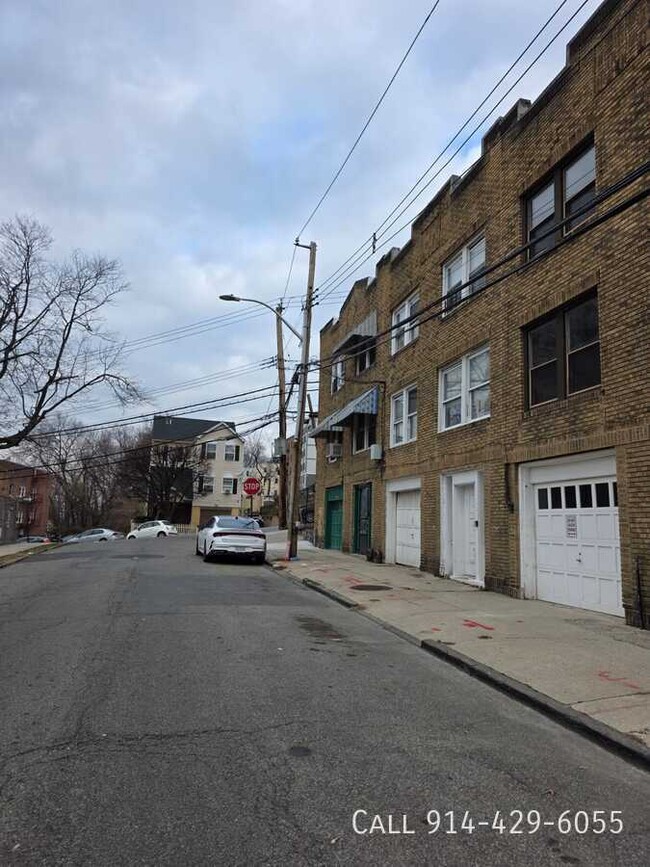 property at 322 Woodworth Ave