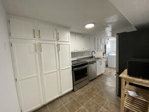 7795 S 1000 E in Midvale, UT - Building Photo - Building Photo