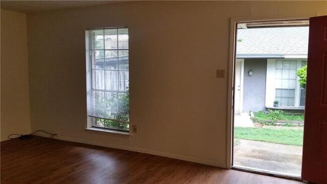 7706 Northcrest Blvd in Austin, TX - Building Photo - Building Photo