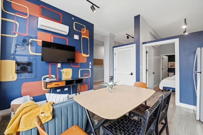 property at 417 S Dearborn St
