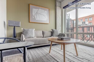 411 W Chicago Ave, Unit SI FL4-ID1036 in Chicago, IL - Building Photo