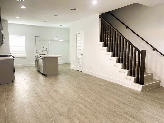 999 Marjorie St in Houston, TX - Building Photo - Building Photo