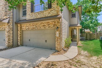 7 Wickerdale Pl in The Woodlands, TX - Foto de edificio - Building Photo