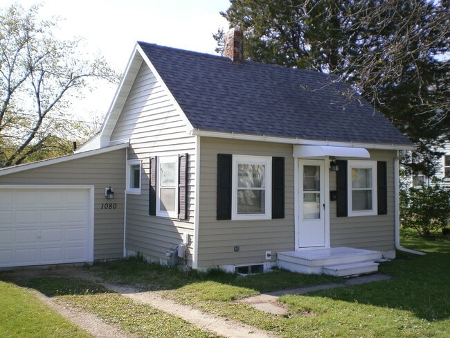 property at 1080 26th St