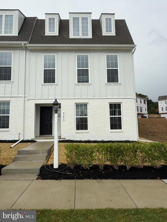 property at 3121 Overlook Dr