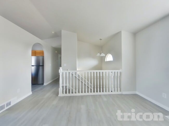 5447 Midland Dr in Roy, UT - Building Photo - Building Photo