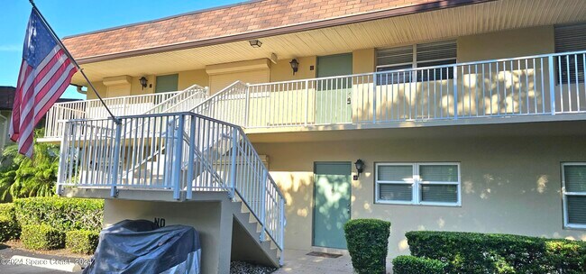 6590 Odyssey St in Cape Canaveral, FL - Building Photo - Building Photo