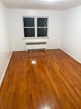 33-08 Francis Lewis Blvd in Queens, NY - Building Photo - Building Photo