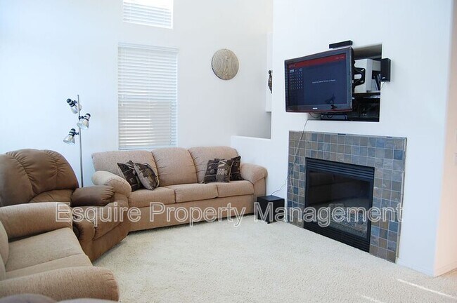 549 E Port Hueneme Rd in Port Hueneme, CA - Building Photo - Building Photo