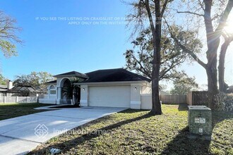 4924 Canterbury Dr in Land O Lakes, FL - Building Photo - Building Photo