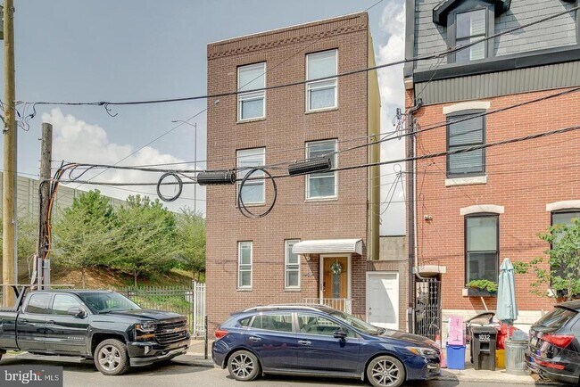 1030 Marlborough St in Philadelphia, PA - Building Photo - Building Photo