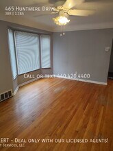 465 Huntmere Dr in Bay Village, OH - Building Photo - Building Photo