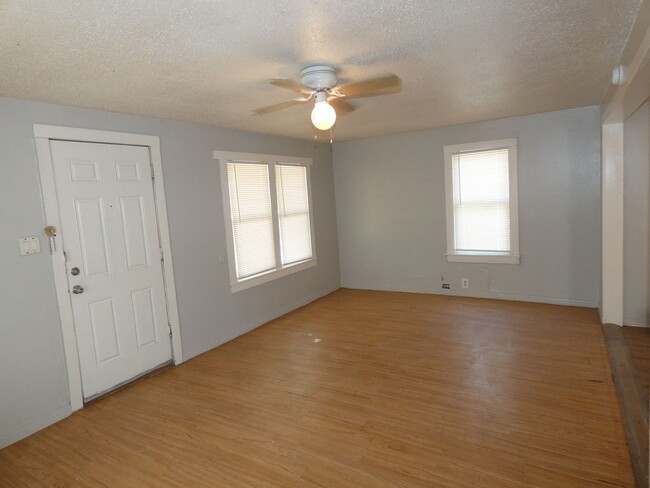 1241 Houston St in Abilene, TX - Building Photo - Building Photo