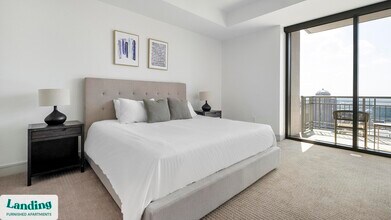 777 Preston St, Unit 29L in Houston, TX - Building Photo - Building Photo