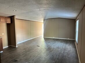 3525 E Elizabethtown Rd in Lumberton, NC - Building Photo - Building Photo