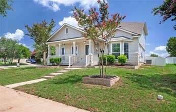 1400 Portchester Castle Path in Pflugerville, TX - Foto de edificio - Building Photo