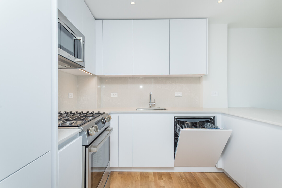 1390 Columbia Rd, Unit 12K in Boston, MA - Building Photo