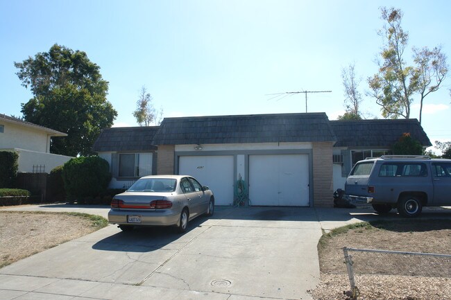 4397 Wessex Dr in San Jose, CA - Foto de edificio - Building Photo