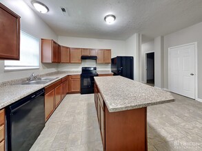 2217 Cherrybark Ct in Shelbyville, IN - Building Photo - Building Photo