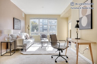 853 Commodore Dr, Unit FL2-ID1398 in San Bruno, CA - Foto de edificio - Building Photo