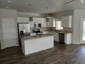 3570 N Kenneth Rd in Kingman, AZ - Building Photo - Building Photo