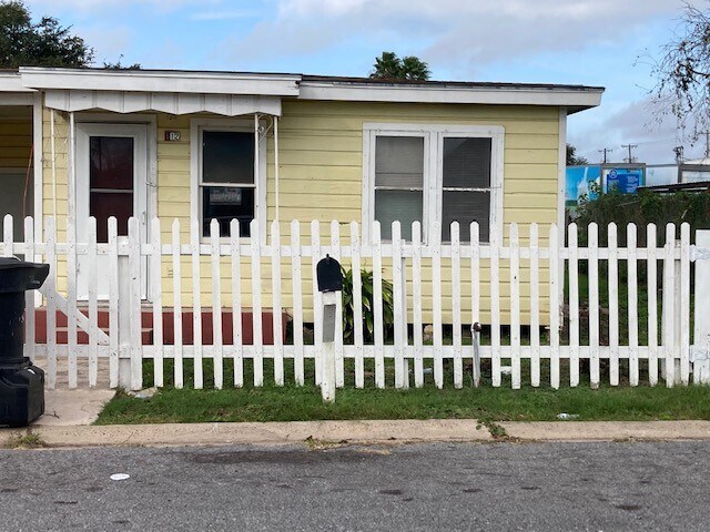 property at 212 S 5 1/2 St