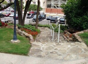 410 N Oliver Ave in Fayetteville, AR - Building Photo - Building Photo