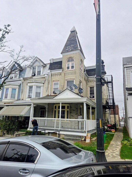 841 N 7th St in Allentown, PA - Building Photo