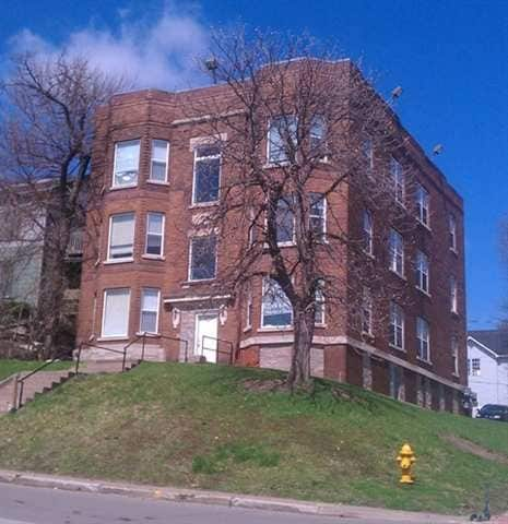 Columbus in Davenport, IA - Building Photo