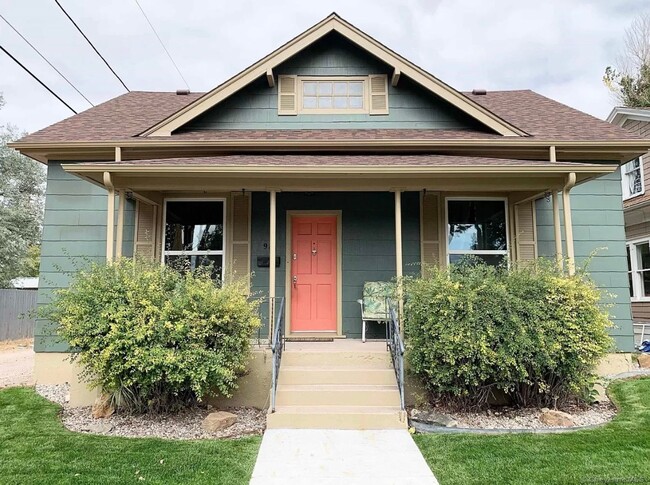 property at 916 W 31st St