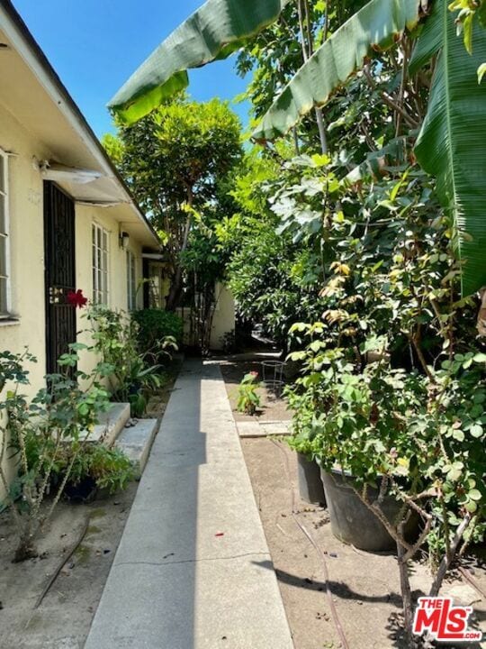 5561 Inglewood Blvd in Culver City, CA - Building Photo - Building Photo
