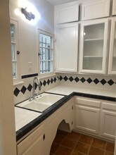 5924 W 2nd St-Unit -1 in Los Angeles, CA - Foto de edificio - Building Photo