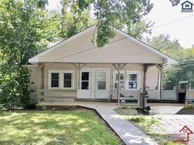 1364 Crescent Dr in Cookeville, TN - Building Photo