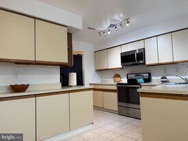 828 Chanticleer in Cherry Hill Township, NJ - Building Photo