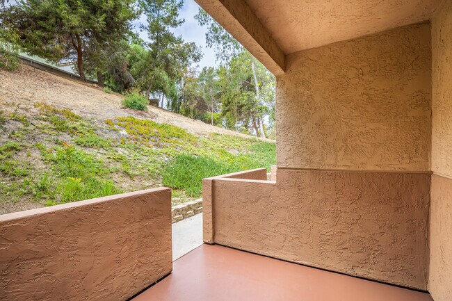 Elan Village North in Oceanside, CA - Building Photo - Interior Photo