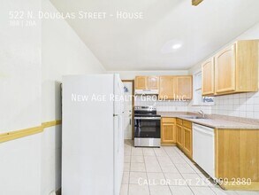 522 N Douglas St in Philadelphia, PA - Building Photo - Building Photo
