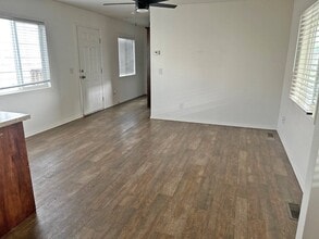 376 Petrol Rd in Bakersfield, CA - Building Photo - Building Photo