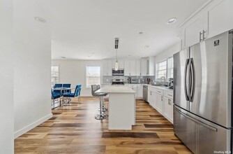 740 S Ocean Ave in Freeport, NY - Building Photo - Building Photo