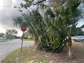 625 Forest Lake Dr in Altamonte Springs, FL - Foto de edificio - Building Photo