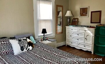 359 Windsor St in Cambridge, MA - Building Photo - Building Photo