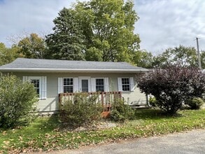 3510 Lakeshore Dr in Bremen, IN - Building Photo - Building Photo