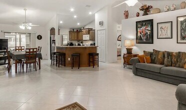 1395 Harwick St SW in Palm Bay, FL - Building Photo - Building Photo