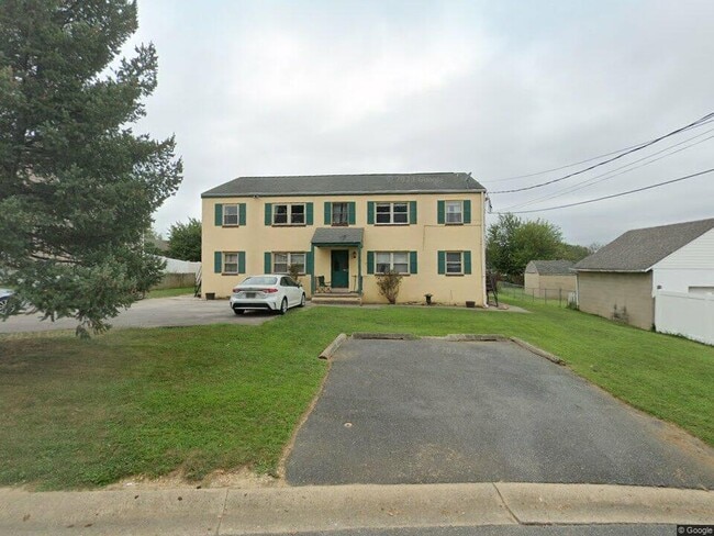 303 Alice St, Unit Apt #3