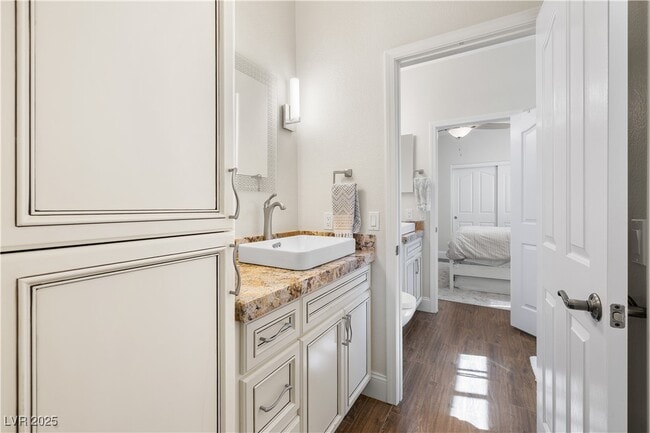 property at 10520 Narra Pl