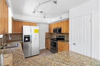 4021 SW 1st St in Plantation, FL - Building Photo - Building Photo