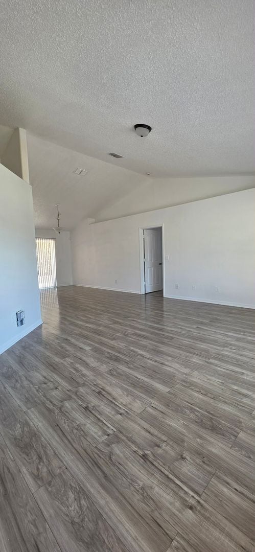 2066 De Carlo Ave in Spring Hill, FL - Building Photo - Building Photo