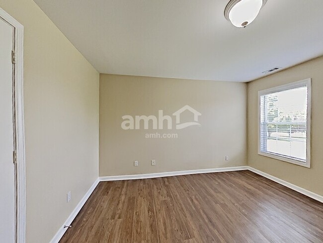 156 Brightstar Ct